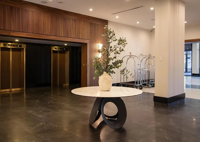 Radisson Blu Vancouver Airport & MarinaAirport Hotel