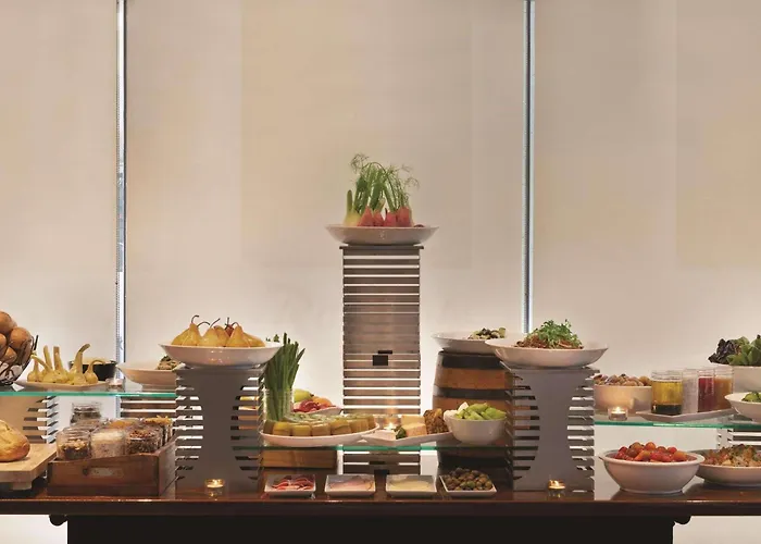 Radisson Vancouver AirportAirport Hotel